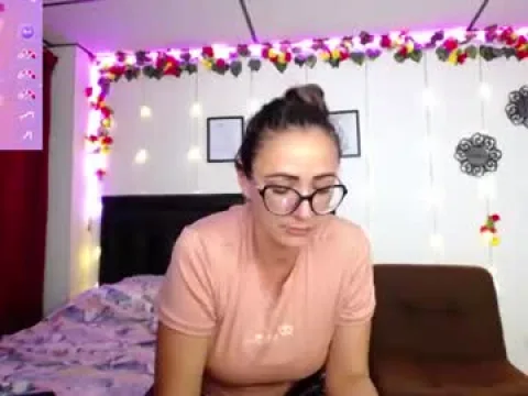 Watch Lili Offline Adult Webcam Show from Colombia - Free Sex Cam Stream
