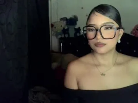 Watch Serenessa Offline Adult Webcam Show from Colombia - Free Sex Cam Stream