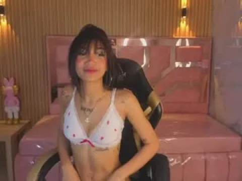 Watch Maddy  S Offline Adult Webcam Show from Colombia - Free Sex Cam Stream