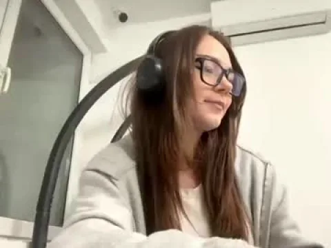 Watch Kira Offline Adult Webcam Show - Free Sex Cam Stream