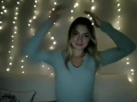 Watch Quinncutie Offline Adult Webcam Show from United States - Free Sex Cam Stream