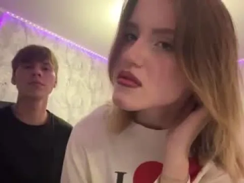 Watch Dina and Max Offline Adult Webcam Show - Free Sex Cam Stream