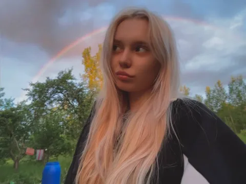 Watch KyraBumbray Live Adult Webcam Show - Free Sex Cam Stream