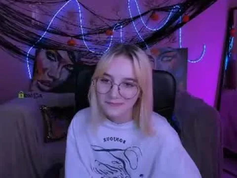 Watch Veya Live Adult Webcam Show - Free Sex Cam Stream