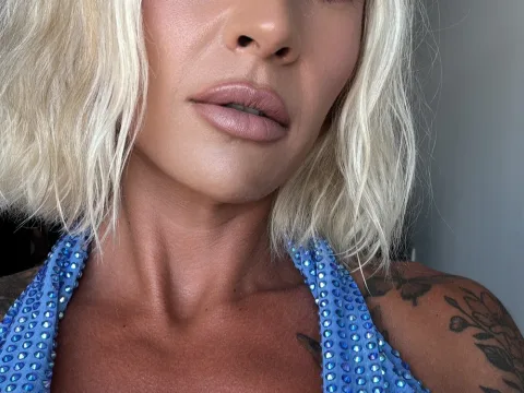 Watch Mia LatinaX Live Adult Webcam Show - Free Sex Cam Stream