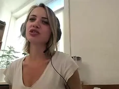 Watch Yarinakamjol Live Adult Webcam Show - Free Sex Cam Stream