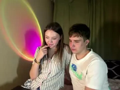 Watch Dina and Max Offline Adult Webcam Show - Free Sex Cam Stream