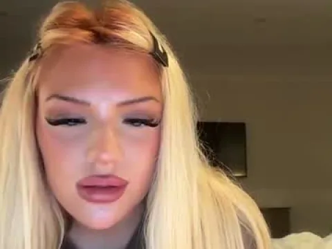 Watch Khloe Live Adult Webcam Show from United States - Free Sex Cam Stream