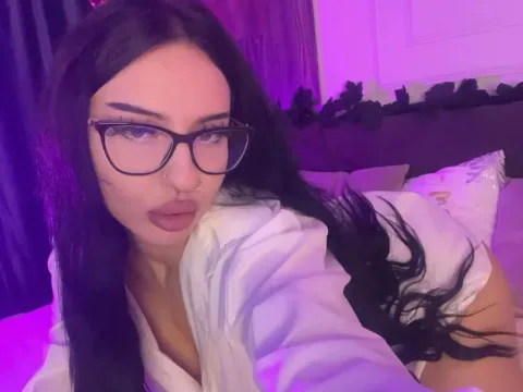 Watch RavenFoxxy Live Adult Webcam Show - Free Sex Cam Stream