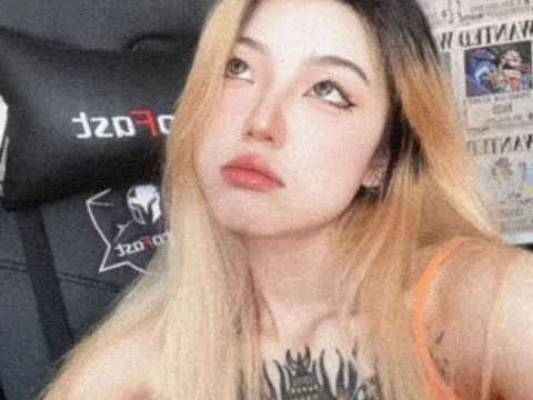 Watch SNAKEgirlQAQ Live Adult Webcam Show - Free Sex Cam Stream