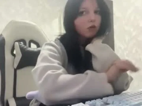 Watch Malenia Offline Adult Webcam Show - Free Sex Cam Stream