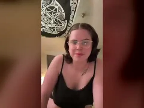 Watch Kiarajoy Offline Adult Webcam Show from United States - Free Sex Cam Stream