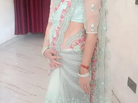 Watch Eshwari Chopra Live Adult Webcam Show - Free Sex Cam Stream