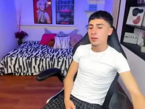 Watch Benji Offline Adult Webcam Show from Colombia - Free Sex Cam Stream