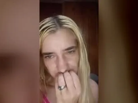 Watch xxJessiebugxx Live Adult Webcam Show from United States - Free Sex Cam Stream