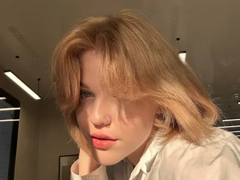 Watch Maya NextDoor Live Adult Webcam Show - Free Sex Cam Stream