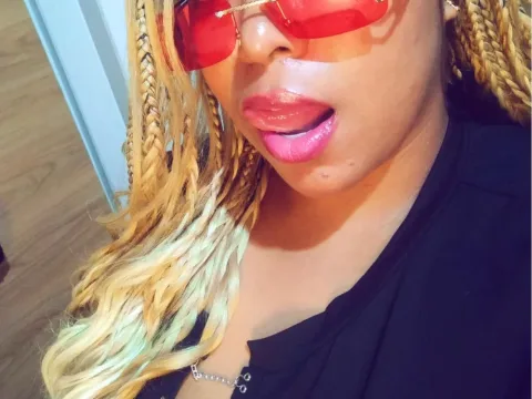 Watch Fenty Melo Live Adult Webcam Show - Free Sex Cam Stream