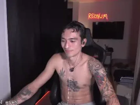 Watch SuperBeast 666 Offline Adult Webcam Show - Free Sex Cam Stream