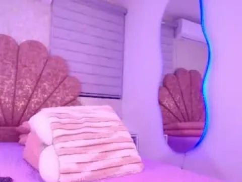 Watch Mia Collenss Offline Adult Webcam Show from Colombia - Free Sex Cam Stream