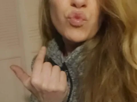Watch Embershines Offline Adult Webcam Show - Free Sex Cam Stream