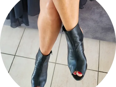 Watch Miss GloriaDream Live Adult Webcam Show - Free Sex Cam Stream