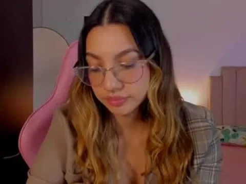 Watch H3y Mia3 Offline Adult Webcam Show from Colombia - Free Sex Cam Stream