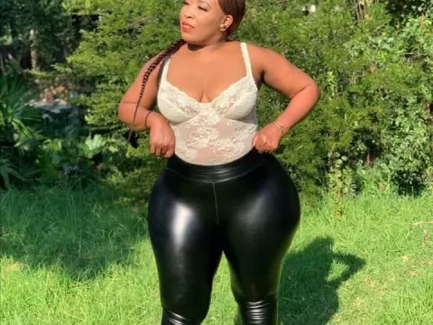 Watch GiantBootyMilf Offline Adult Webcam Show - Free Sex Cam Stream