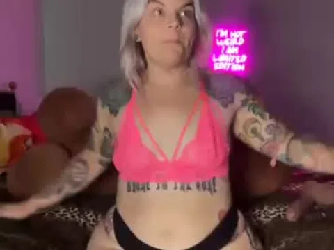 Watch CherryBombBomb Live Adult Webcam Show from United States - Free Sex Cam Stream