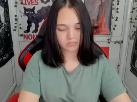 Watch Catrine Offline Adult Webcam Show - Free Sex Cam Stream