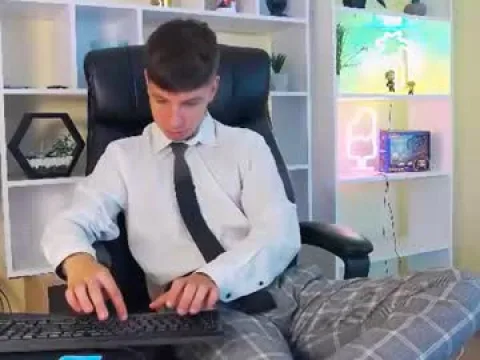 Watch Thomas Edisonn Live Adult Webcam Show - Free Sex Cam Stream