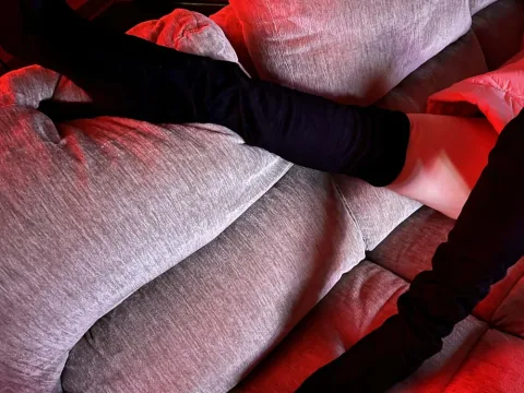 Watch PiSeas Offline Adult Webcam Show - Free Sex Cam Stream