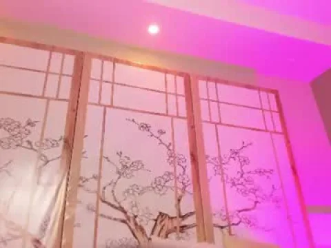 Watch Daphnevalucci Offline Adult Webcam Show from Colombia - Free Sex Cam Stream