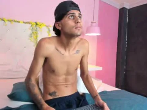 Watch IVAN Offline Adult Webcam Show from Colombia - Free Sex Cam Stream