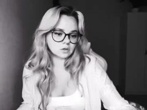 Watch Juicy Mel Offline Adult Webcam Show - Free Sex Cam Stream