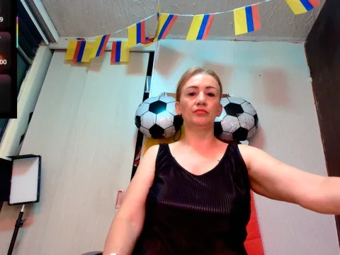 Watch Rachelroberts Live Adult Webcam Show - Free Sex Cam Stream