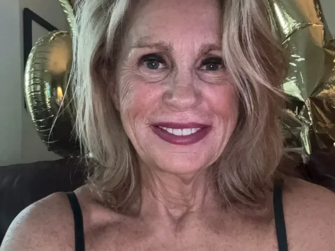 Watch Hotblondemilf1962 Offline Adult Webcam Show - Free Sex Cam Stream