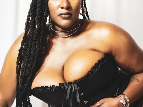 Watch GirthGoddessCoco Live Adult Webcam Show - Free Sex Cam Stream