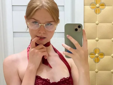 Watch GenaBullett Live Adult Webcam Show - Free Sex Cam Stream