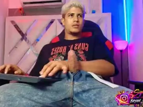 Watch BRYAN Offline Adult Webcam Show from Colombia - Free Sex Cam Stream