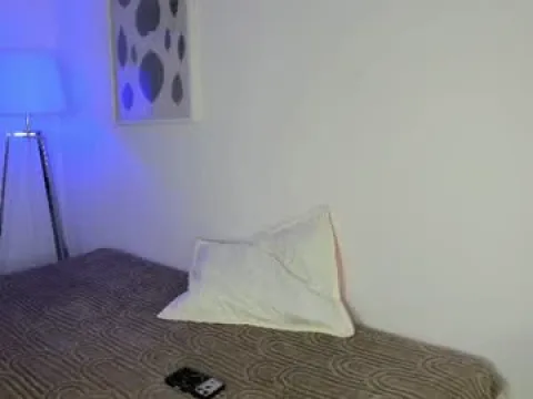 Watch Rylie Live Adult Webcam Show - Free Sex Cam Stream