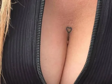 Watch LaRubiaCalda Offline Adult Webcam Show - Free Sex Cam Stream
