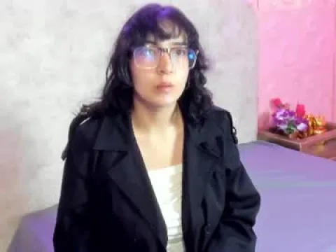 Watch Lizzie Live Adult Webcam Show from Colombia - Free Sex Cam Stream