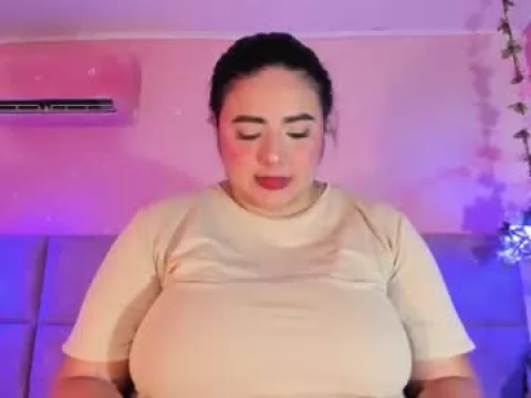 Watch Emiily Grace Live Adult Webcam Show from Colombia - Free Sex Cam Stream