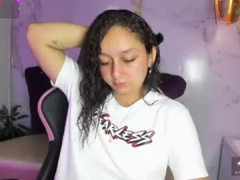 Watch Katy Sweet19 Offline Adult Webcam Show from Colombia - Free Sex Cam Stream