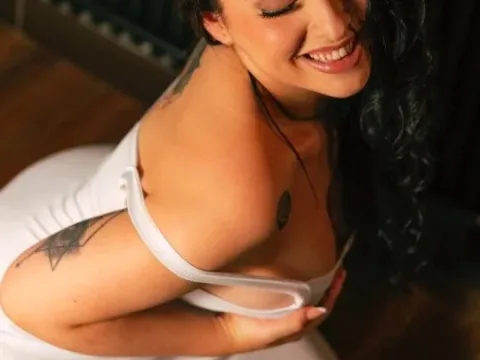 Watch Giggy 2 Live Adult Webcam Show - Free Sex Cam Stream