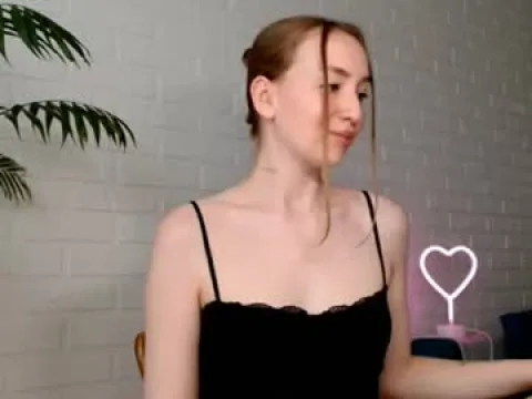 Watch Whiteprincessluna Offline Adult Webcam Show - Free Sex Cam Stream