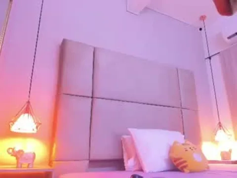Watch Sophiarichie Offline Adult Webcam Show - Free Sex Cam Stream