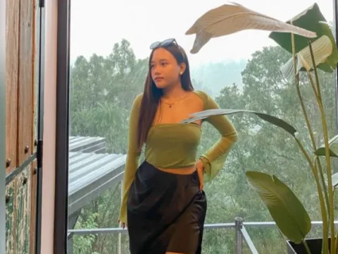 Watch Abegail2221 Live Adult Webcam Show - Free Sex Cam Stream