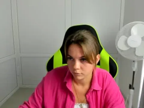 Watch Mira Live Adult Webcam Show - Free Sex Cam Stream