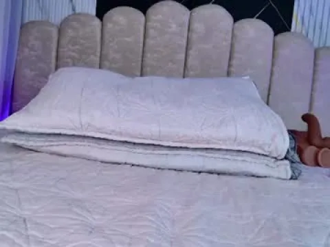 Watch Miavelvet Offline Adult Webcam Show from Colombia - Free Sex Cam Stream